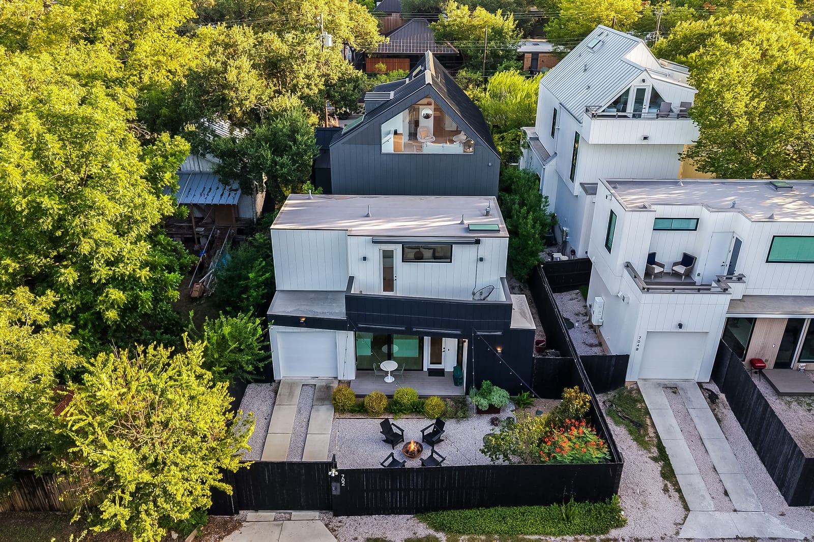 Aerial view of 702 West Elizabeth Street
